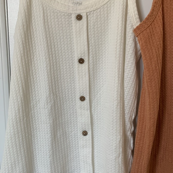 NWOT Waffle Knit Tank Tops Bundle Set - Picture 2 of 3